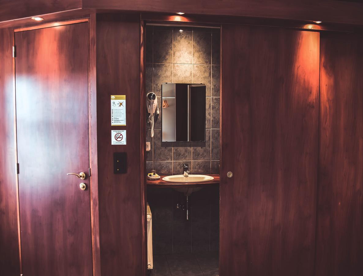 Hotel L'Etoile De Marie Rocroi Экстерьер фото